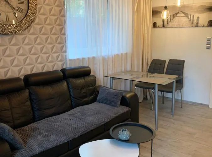 Apartamento Uroczy Z Patio *