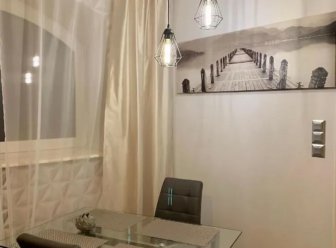 Uroczy Z Patio Apartamento