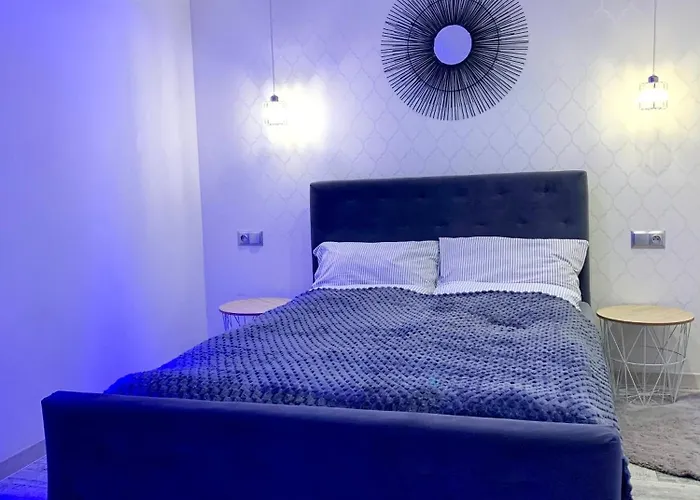 Uroczy Z Patio Apartamento